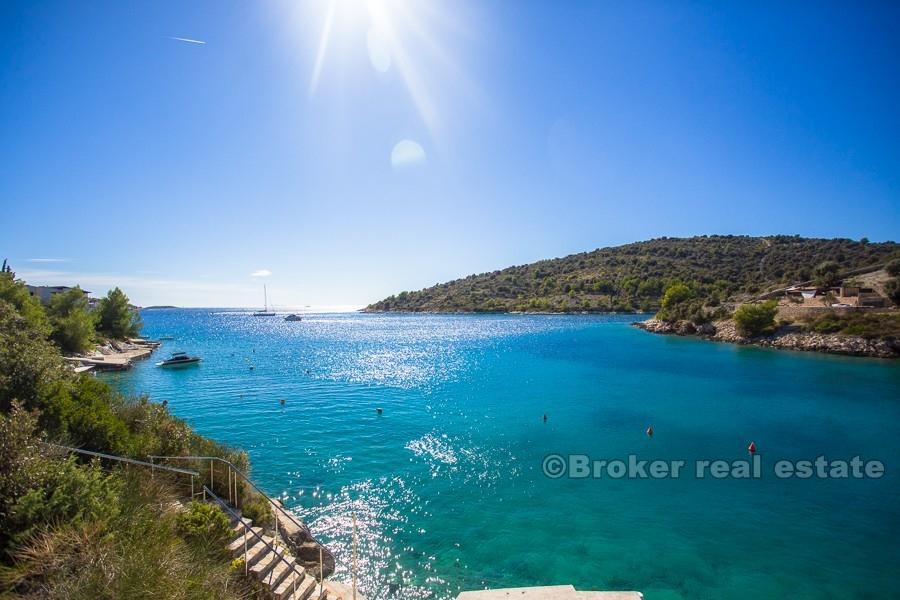 Rogoznica - Terrain constructible au bord de la mer