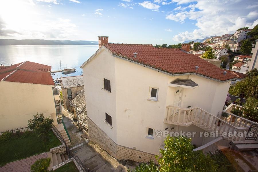 Makarska - Appartamento con due camere da letto con vista parziale sul mare