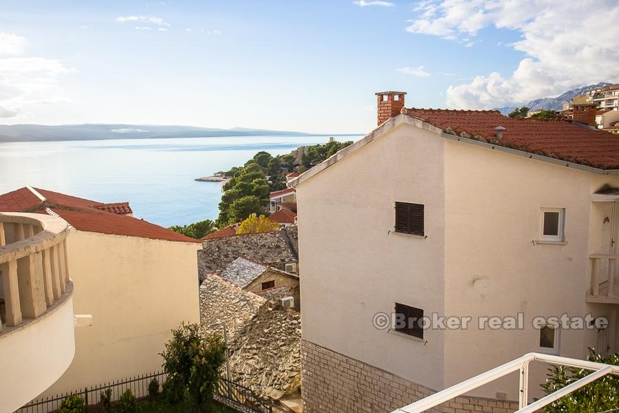 Makarska - Apartament z dwiema sypialniami i częściowym widokiem na morze