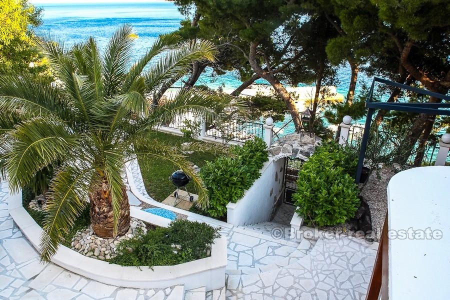 Омиш - Вилла с бассейном