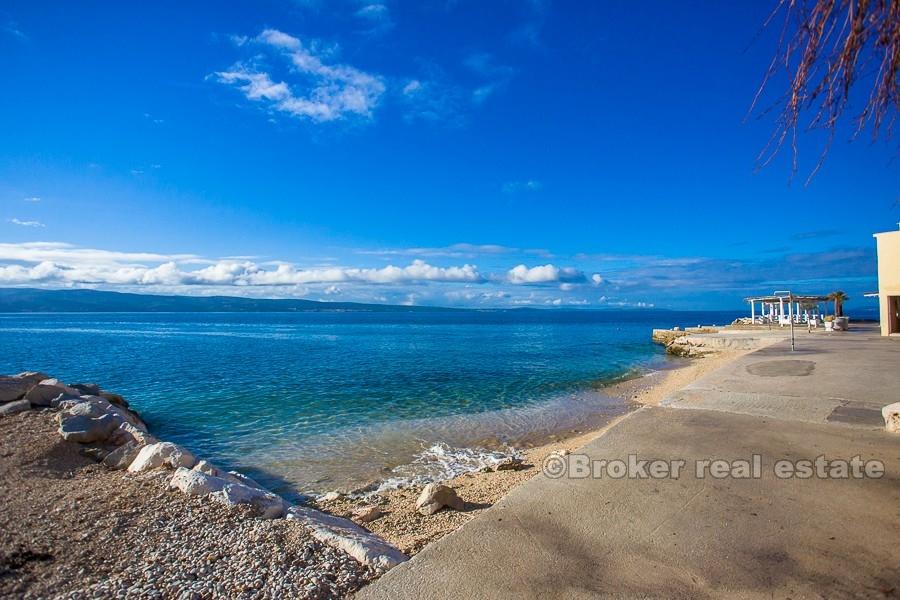 Omis, building plot by the beach