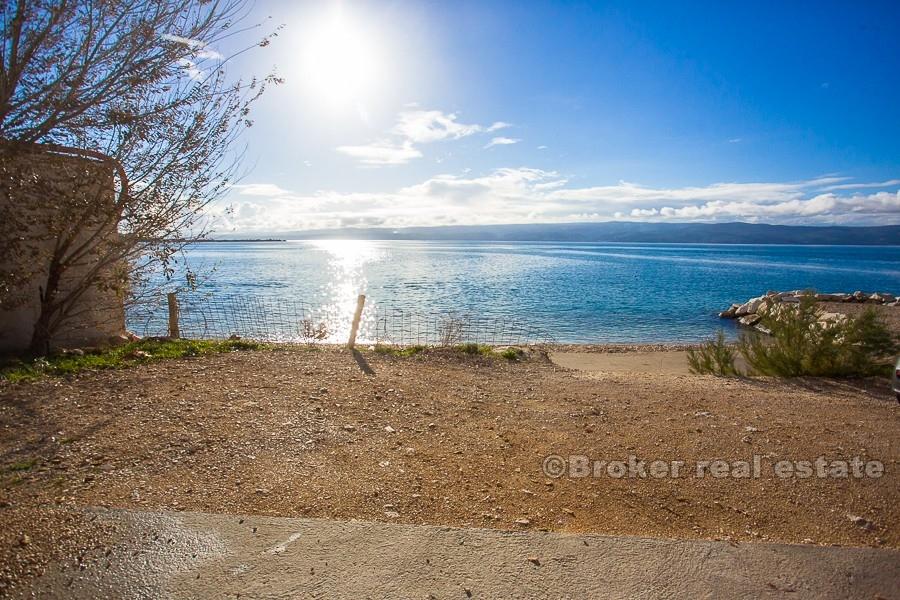 Omis, building plot by the beach