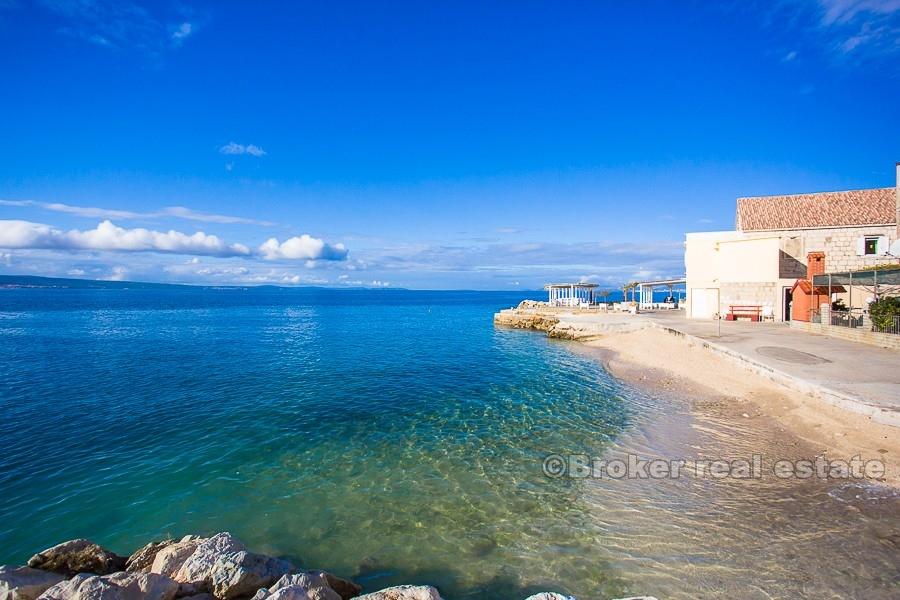 Omis, building plot by the beach