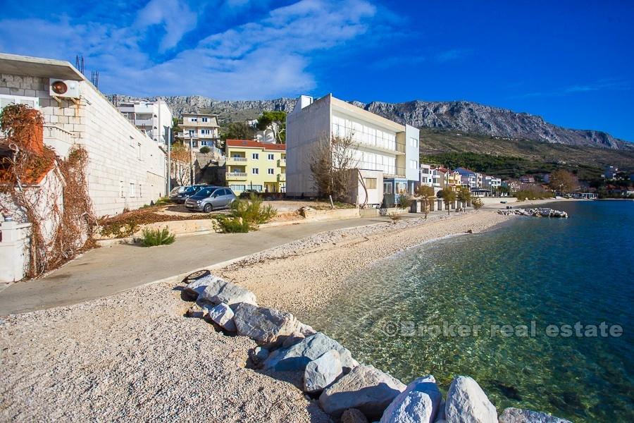 Omis, building plot by the beach