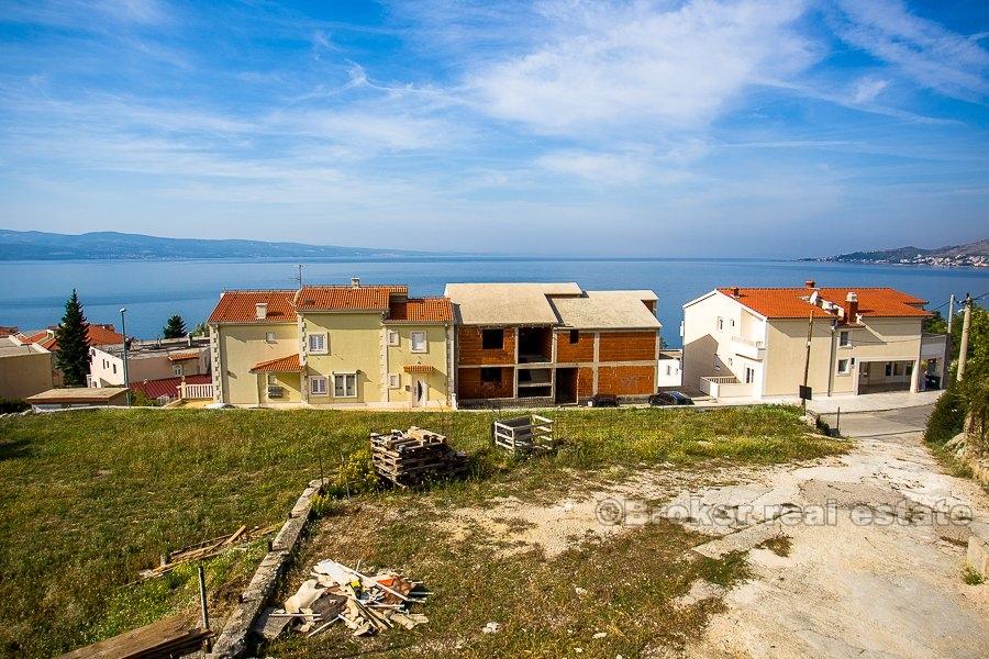 Omis Riviera, Baugrundstück mit schönem Meerblick