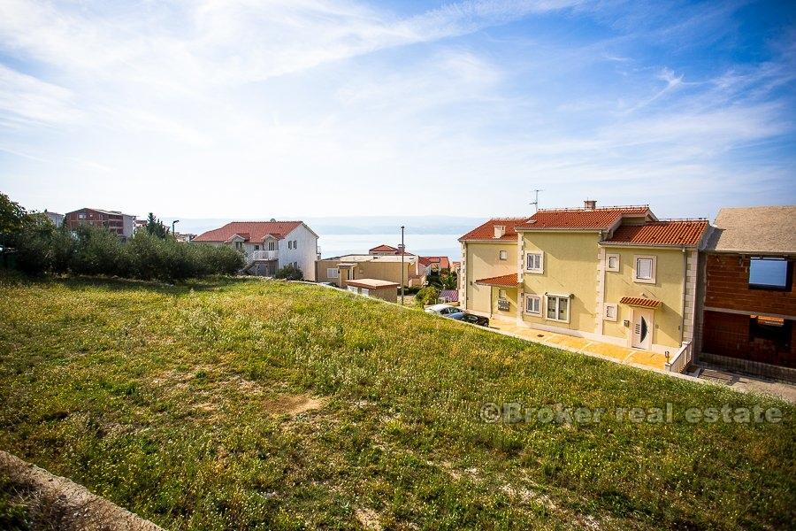 Omis Riviera, Baugrundstück mit schönem Meerblick