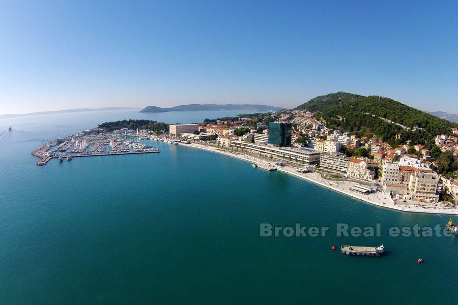 Split, Centrum, stavební pozemek v blízkosti Rivy