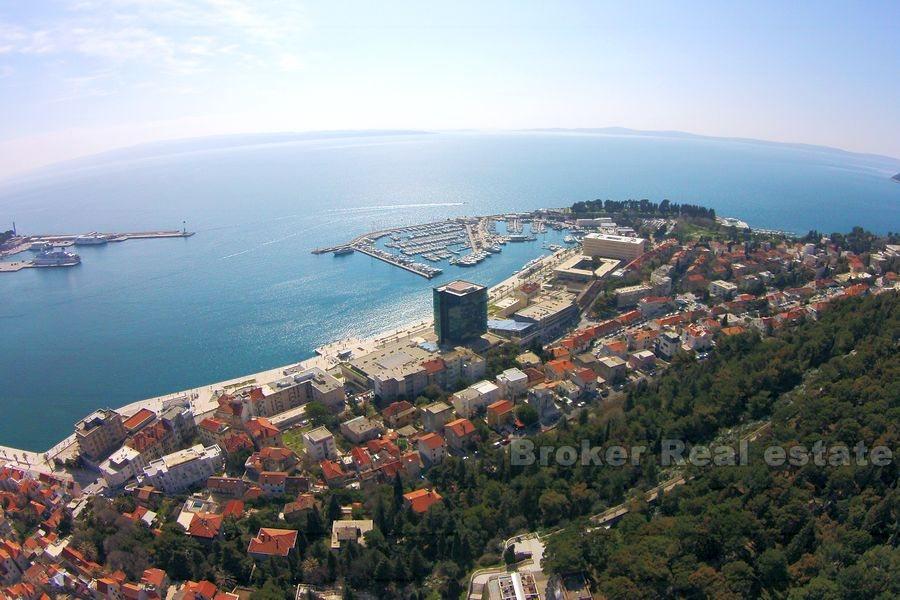 Split, Centrum, stavební pozemek v blízkosti Rivy