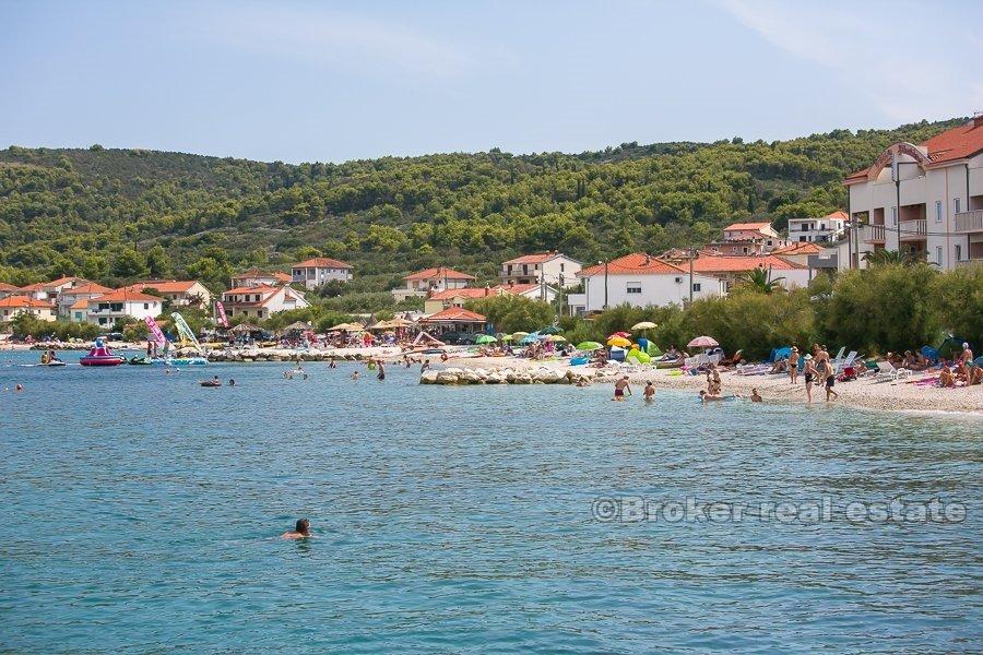 Otok Čiovo, kuća s pogledom na more