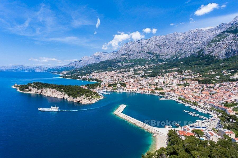 Makarska, mezonetový byt v kamenném domě