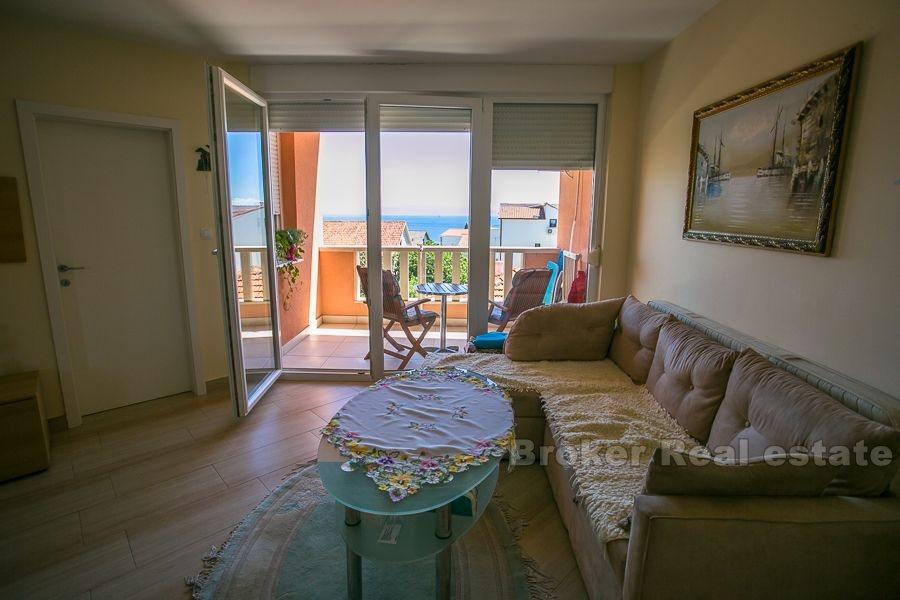 Île de Ciovo, bel appartement de deux chambres avec vue sur la mer