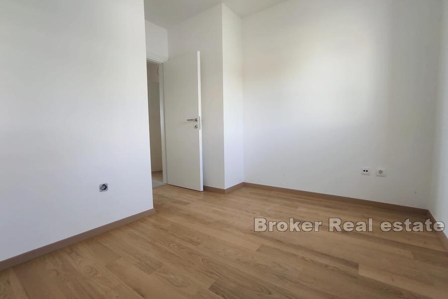 Сплит, Жнян, недавно построенный двухэтажный пентхаус