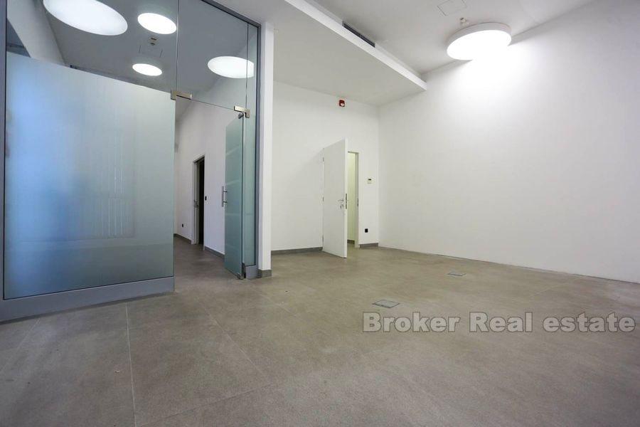 Split, Sukoisan, affärsutrymme i attraktivt läge