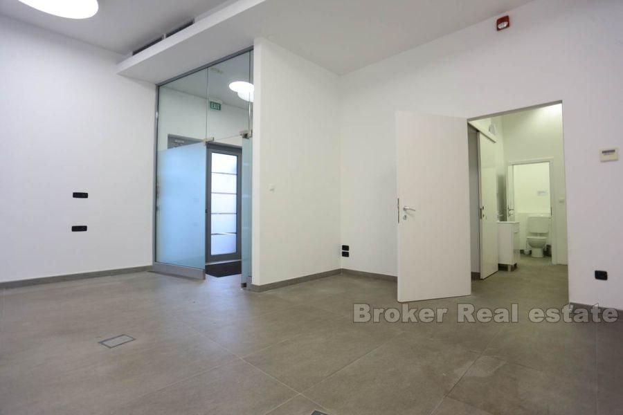 Split, Sukoisan, affärsutrymme i attraktivt läge