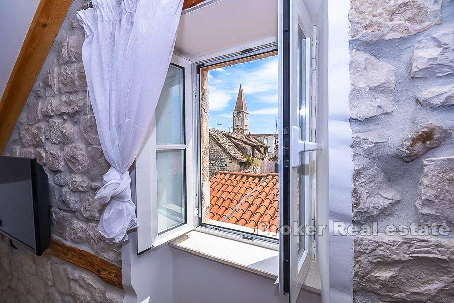 Trogir, maison en pierre rénovée dans le centre