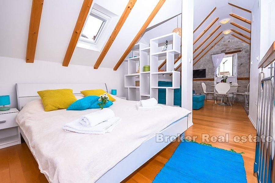 Trogir, renovert steinhus i sentrum