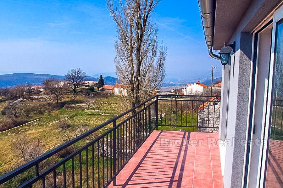 Split rejon, odnowiony dom z kamienia