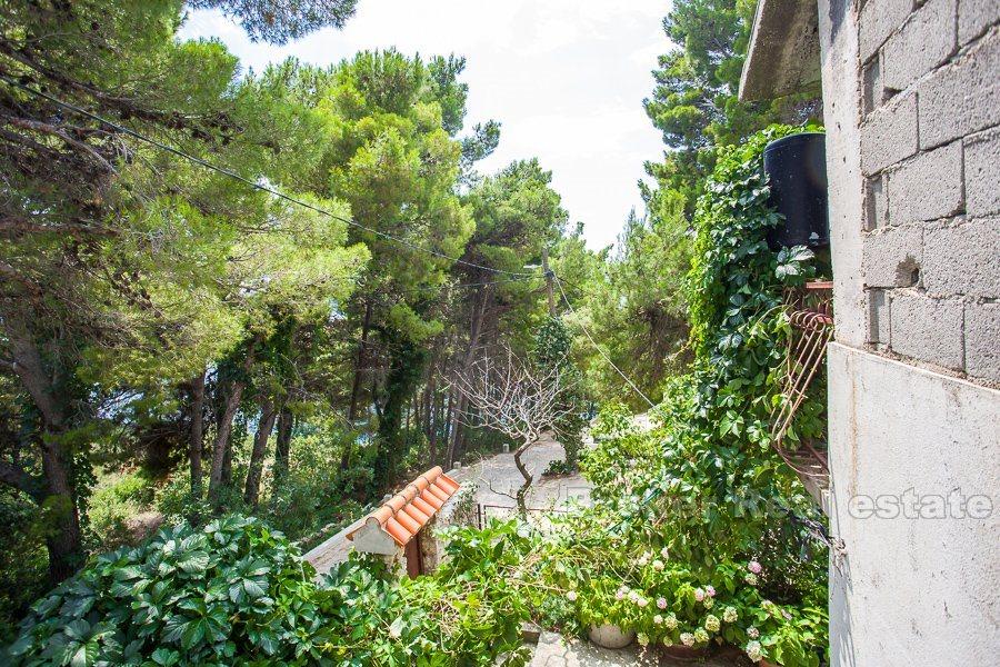 Omis, maison inachevée avec vue sur la mer