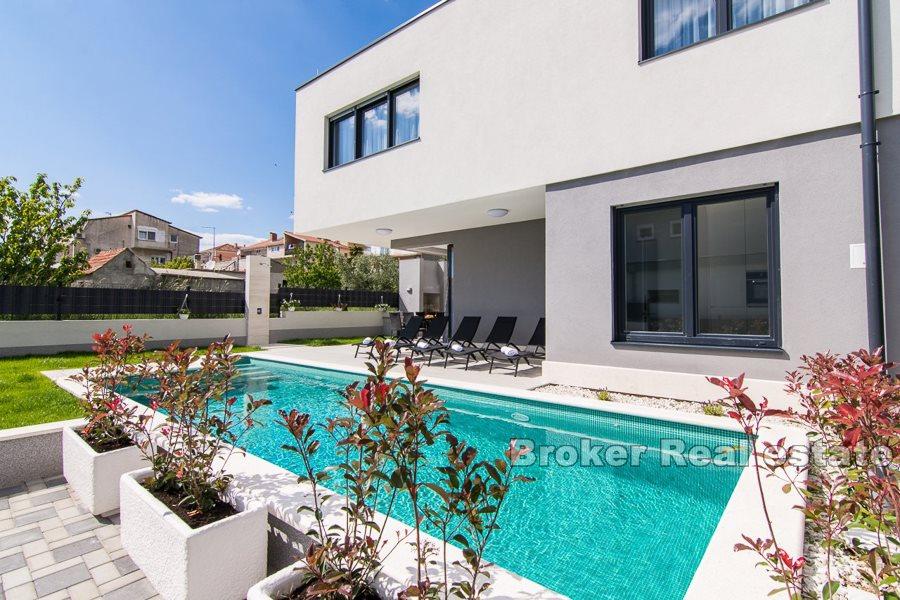 Kastela - Complex of two villas with pools