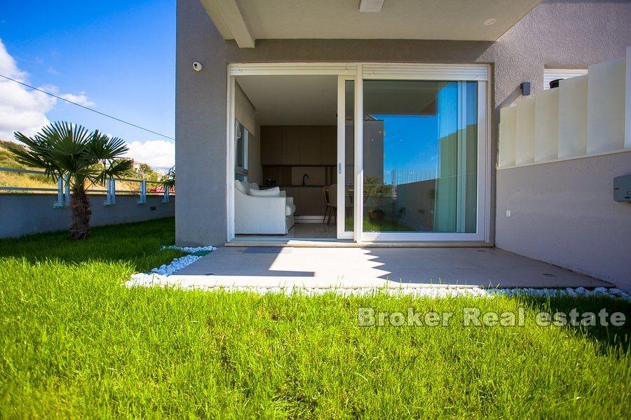 Split, Znjan, nowoczesny apartament z widokiem na morze