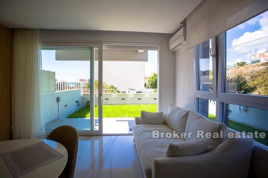 Split, Znjan, nowoczesny apartament z widokiem na morze