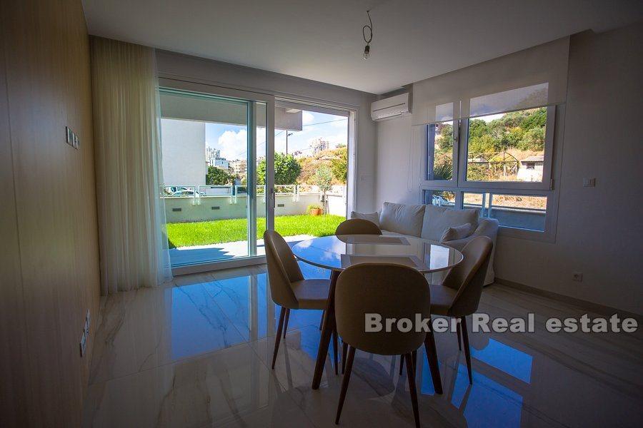 Split, Znjan, nowoczesny apartament z widokiem na morze