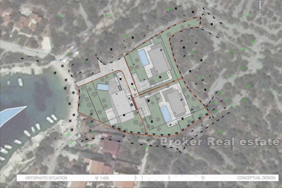 Rogoznica, terre attrayante première rangée de la mer