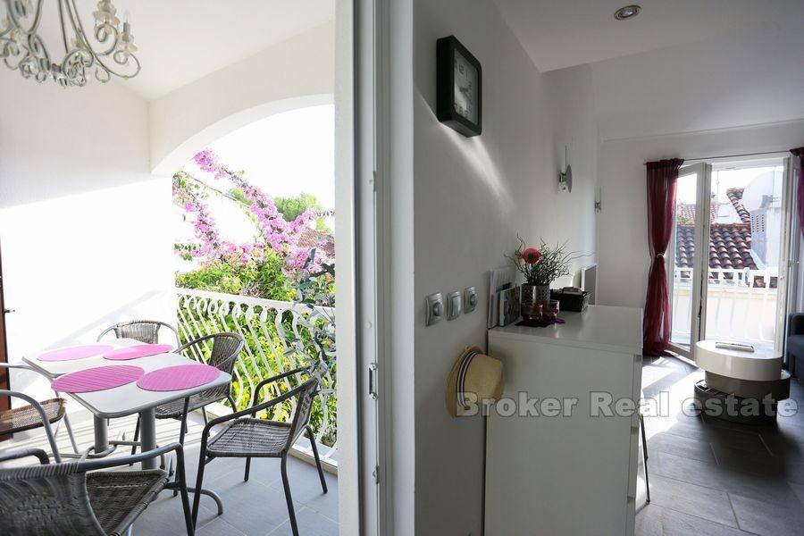 Split, Podstrana, odnowione mieszkanie z dwiema sypialniami