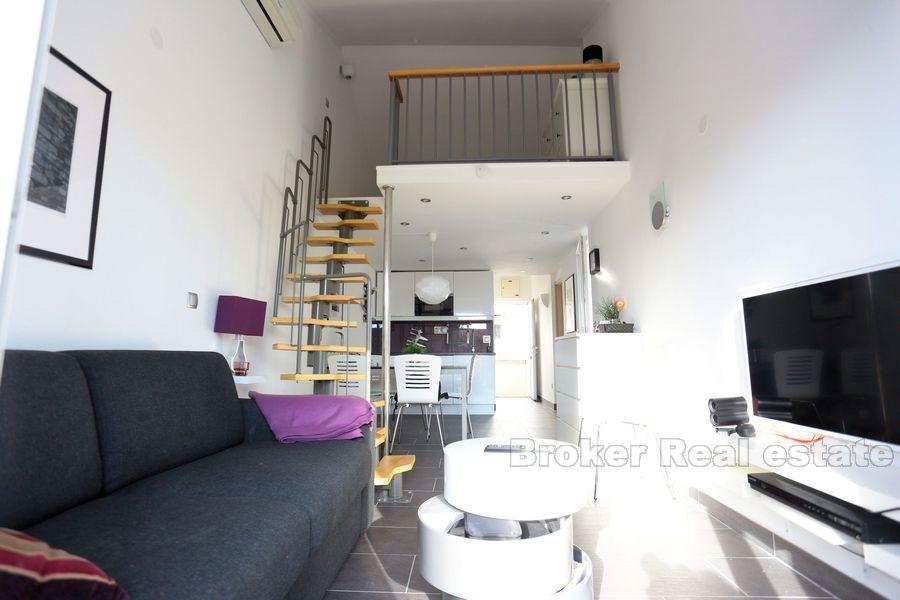 Split, Podstrana, odnowione mieszkanie z dwiema sypialniami