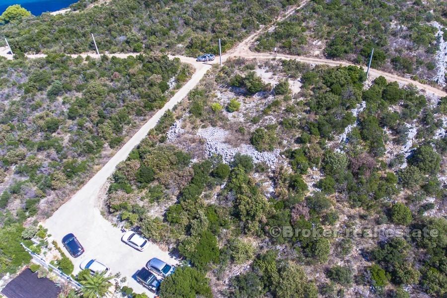 ostrov Šolta, stavební pozemek s krásným výhledem na moře