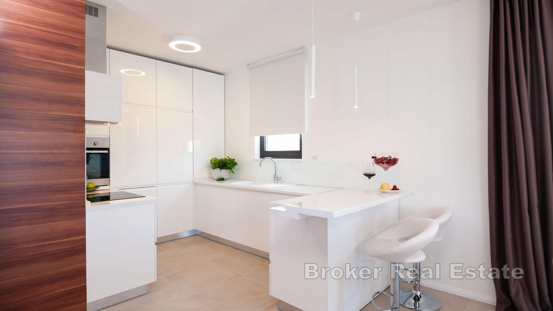 Île de Ciovo - Villa de luxe, deuxième rangée de la mer