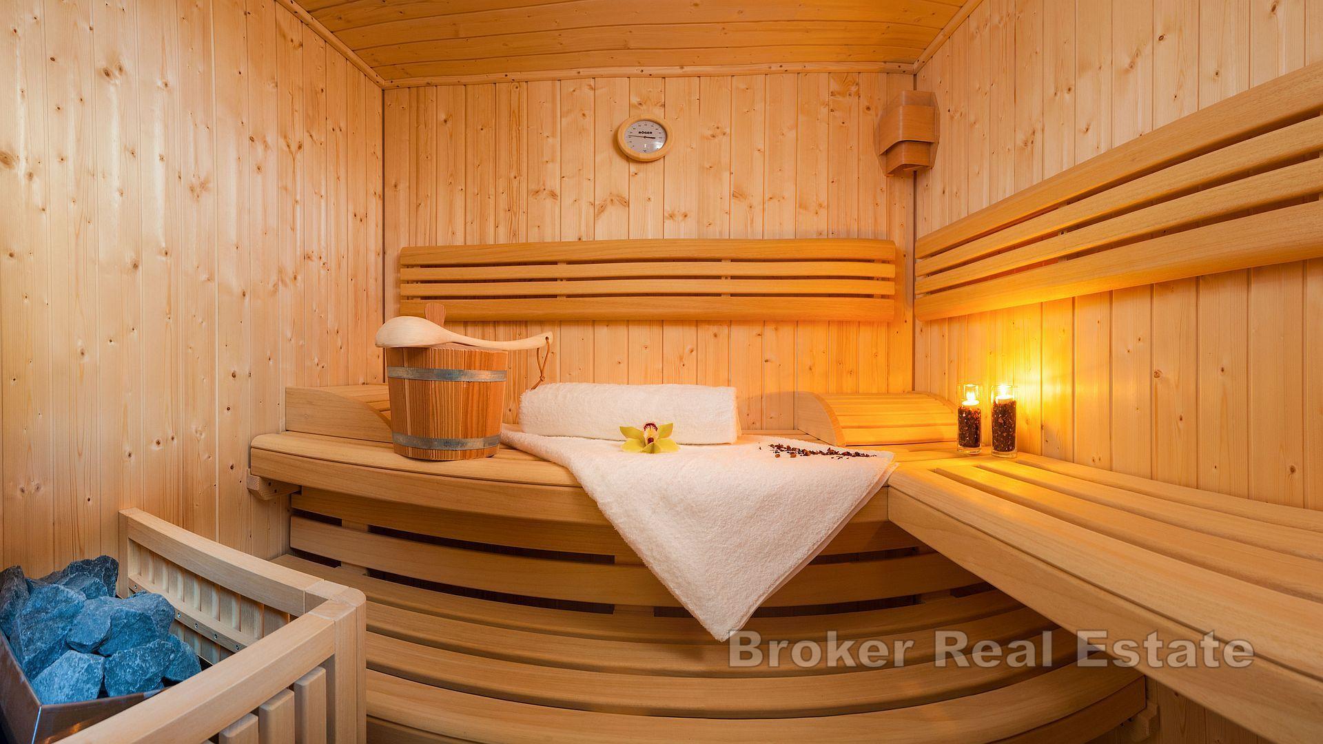 Ön Ciovo - Lyxvilla, andra raden från havet