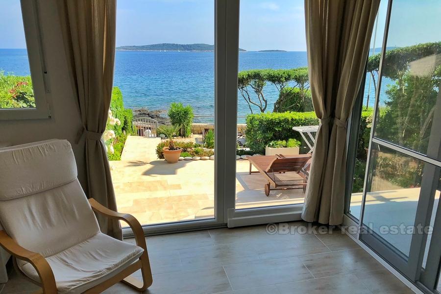 Isola di Vis, due case fantastiche