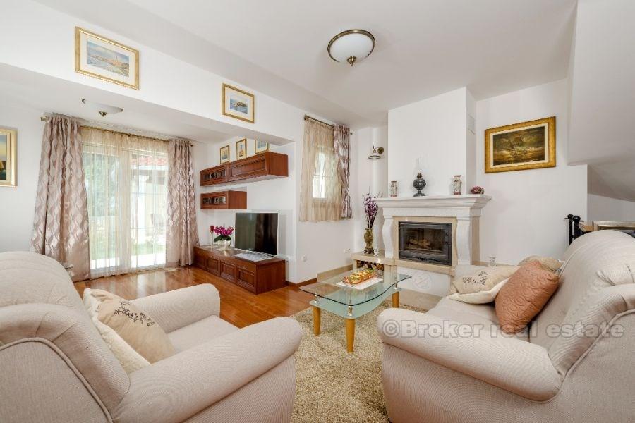 Omis, willa z basenem i fantastycznym widokiem