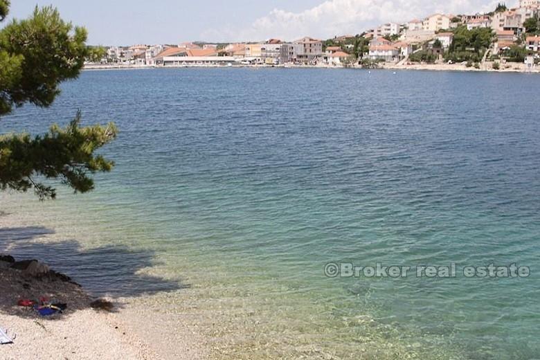 Rogoznica - Terrain à bâtir, première rangée à la mer