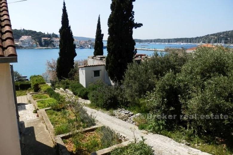 Rogoznica - Terrain à bâtir, première rangée à la mer