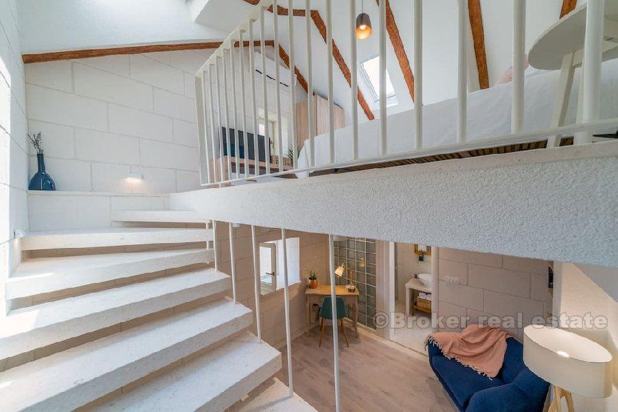 Split sentrum - Renovert steinhus i sentrum av byen