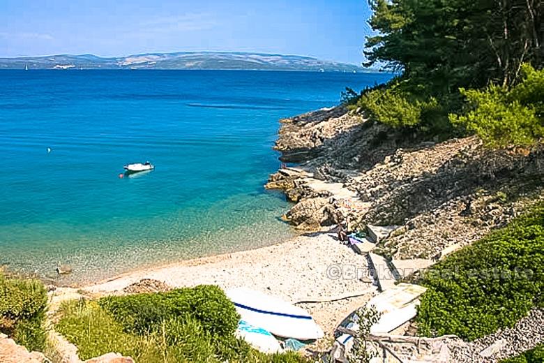 øya Solta - Vakkert hus ved sjøen