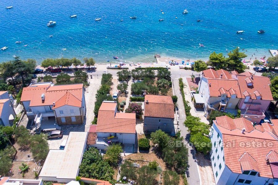 Vodice - dwa domy na większej działce, nad morzem