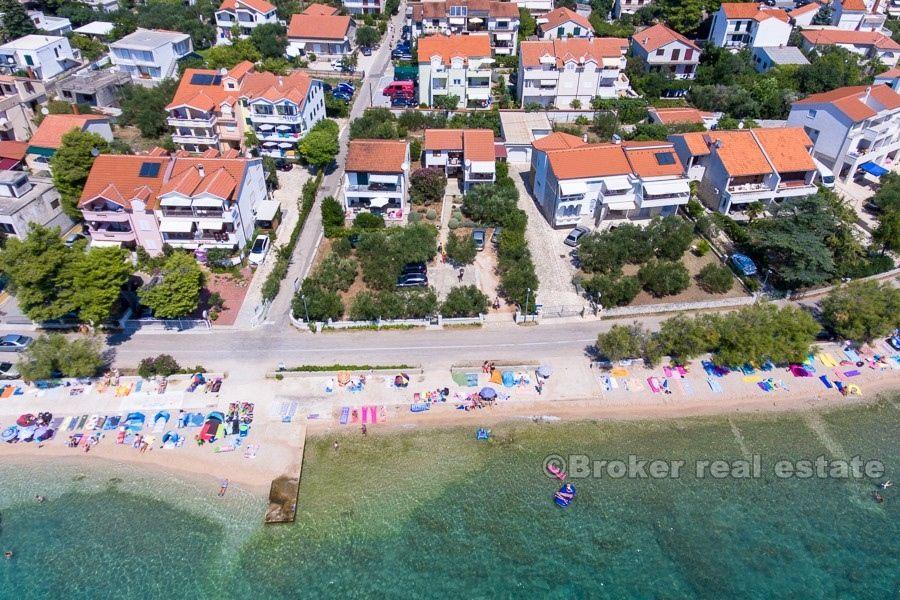 Vodice - dwa domy na większej działce, nad morzem