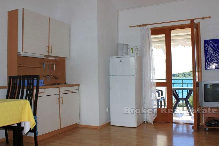 Vodice - dwa domy na większej działce, nad morzem