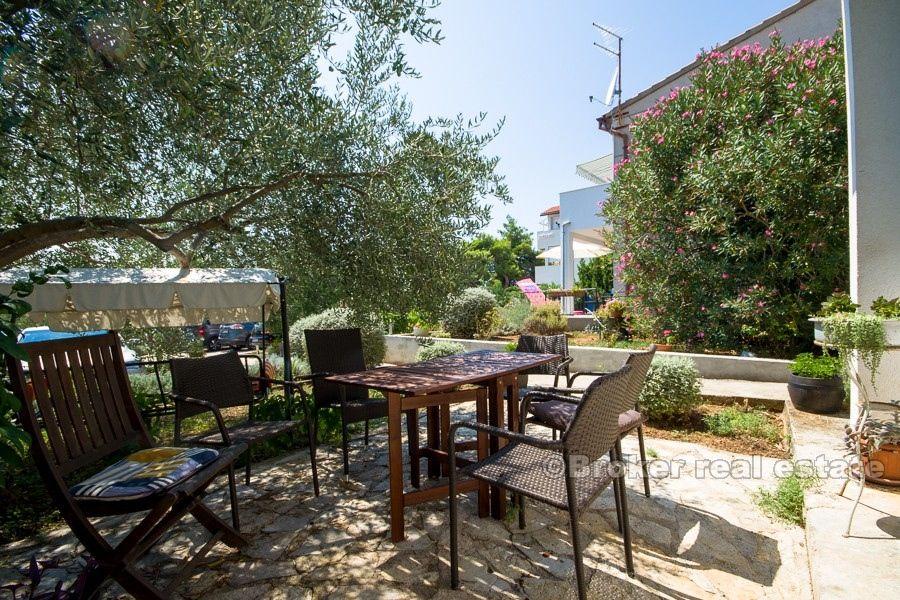 Vodice - dwa domy na większej działce, nad morzem