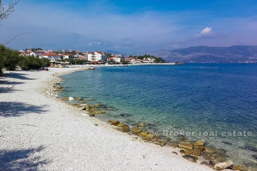 Île de Ciovo - Immeuble, près de la mer