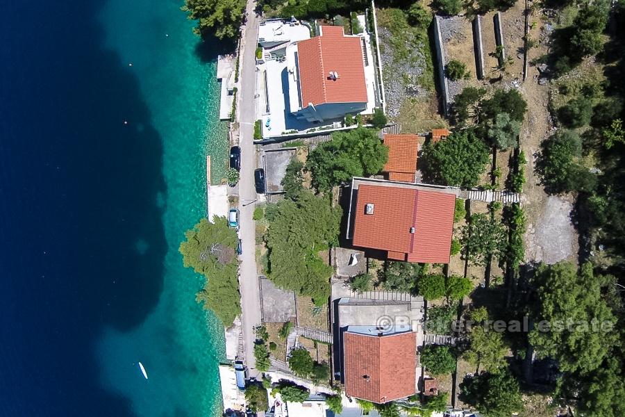 Primosten - Dům, první řada u moře