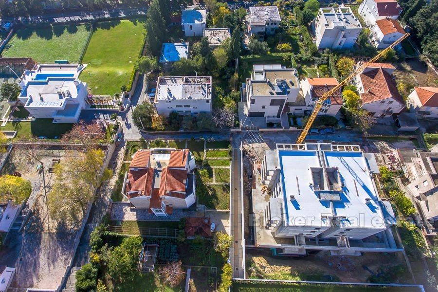 Split, Meje, rodinná vila obytná a obchodná