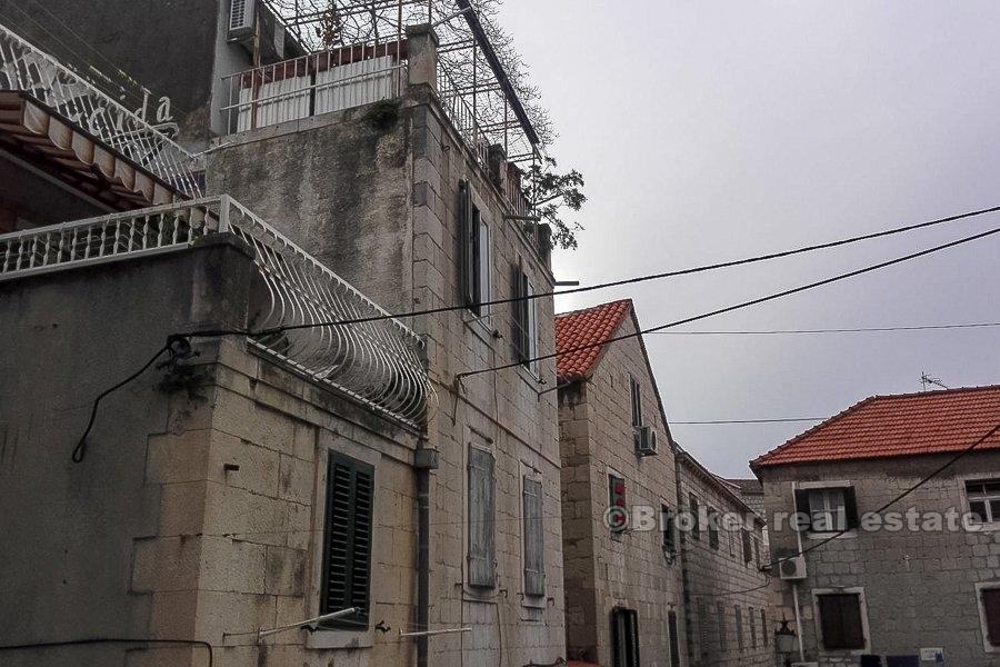 Split, comfortable two-bedrooms apartment