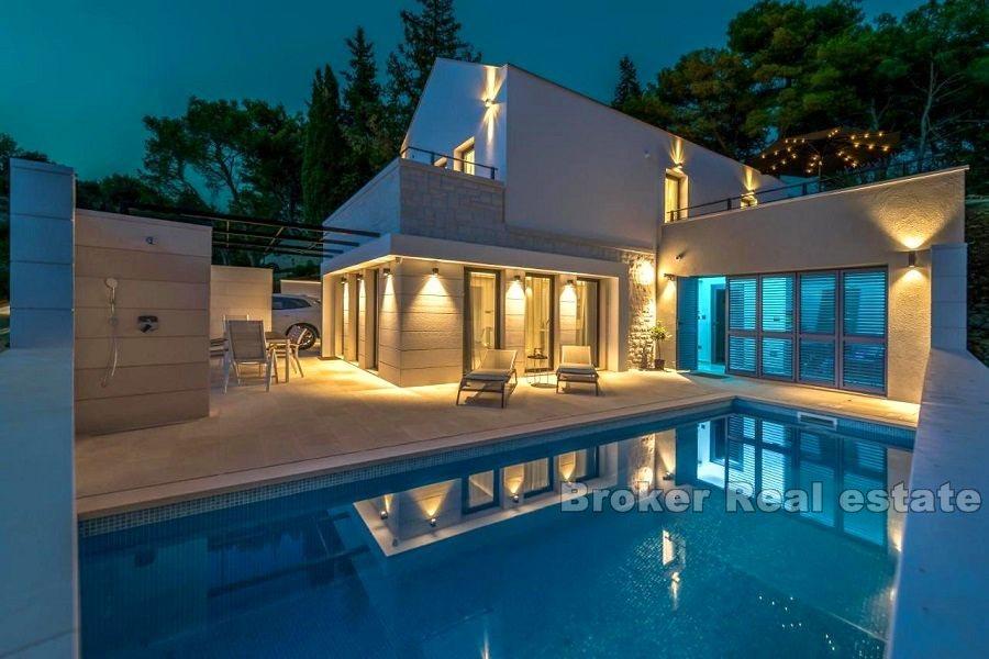 Île de Brac, villa en phase finale de construction