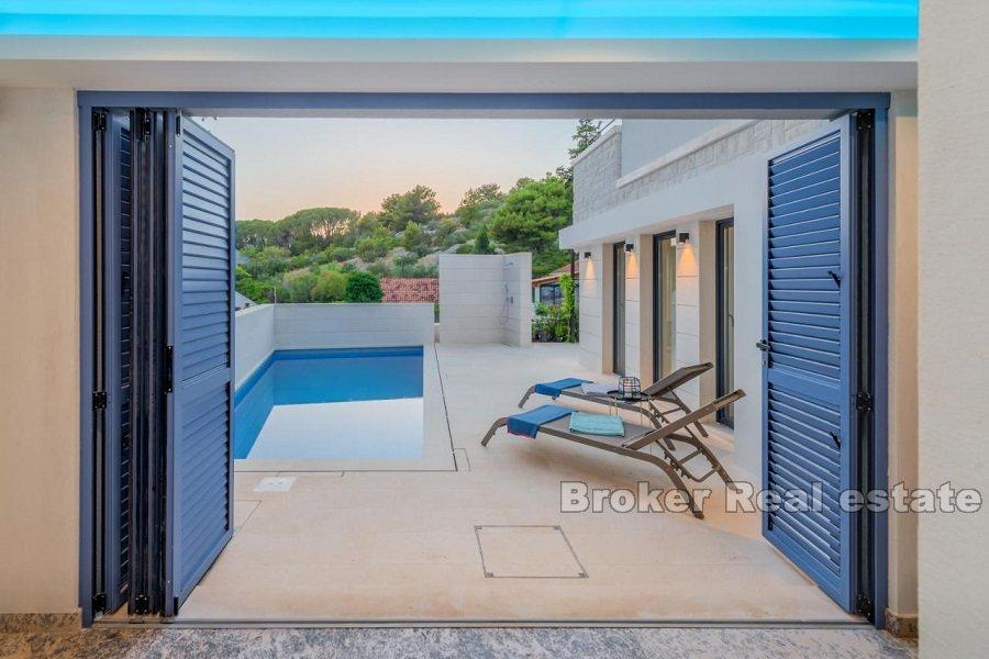 Île de Brac, villa en phase finale de construction