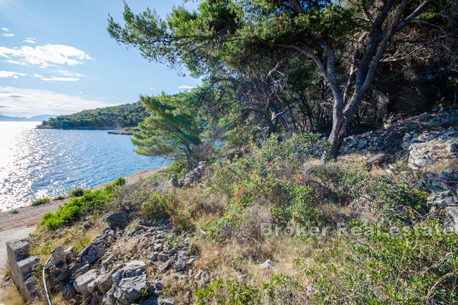 Île de Solta, terrains à bâtir en bord de mer