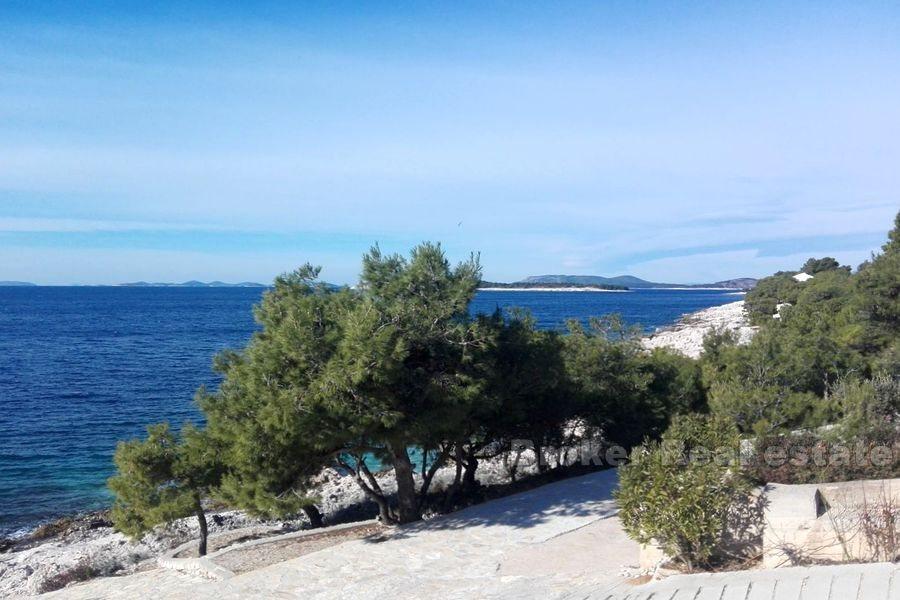 Primosten area, house with large plot, first row to the sea